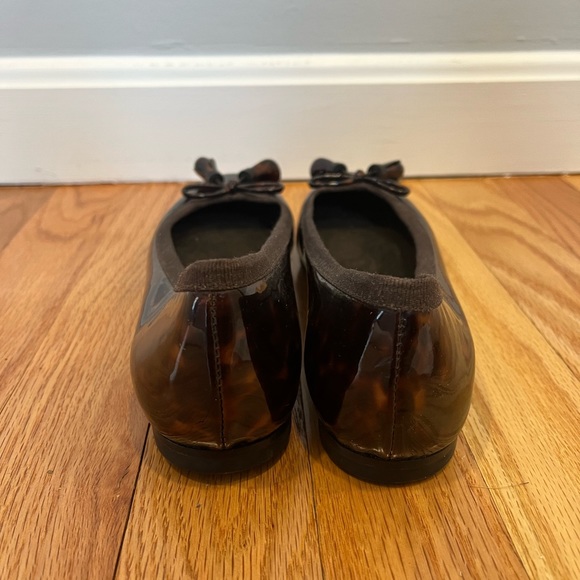 Stuart Weitzman Tortoise Shell Flats - Picture 3 of 6